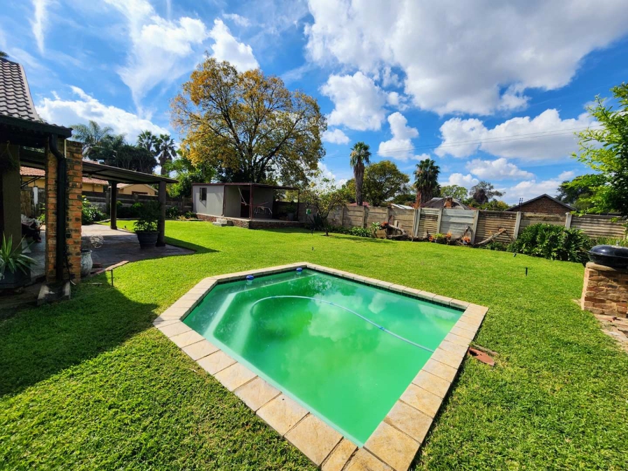 4 Bedroom Property for Sale in Roseville Gauteng