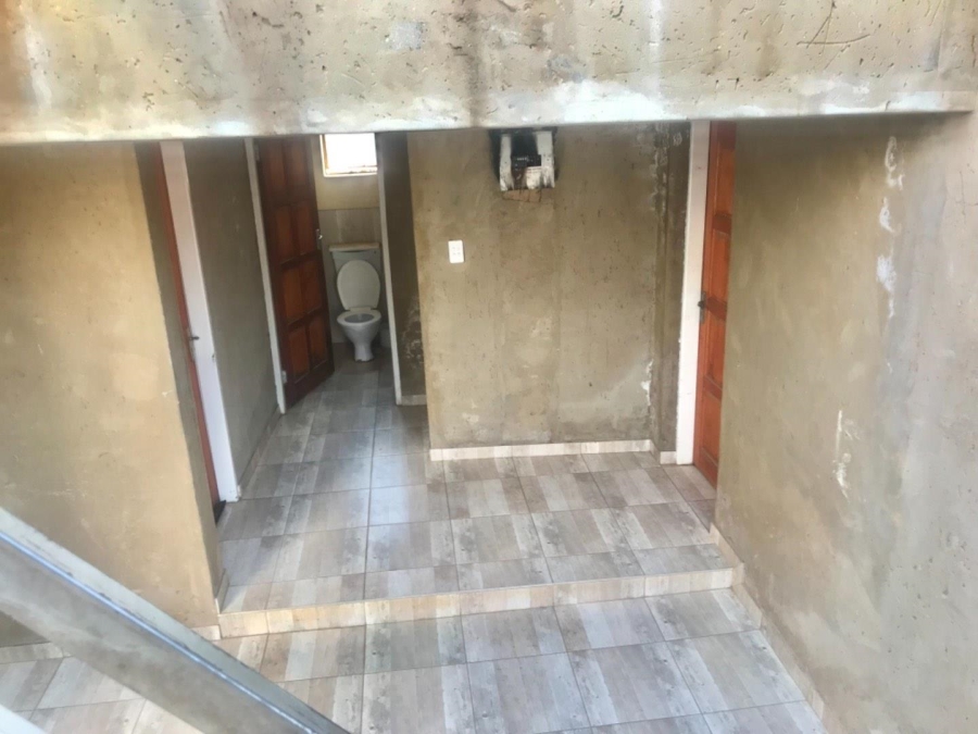 7 Bedroom Property for Sale in Mohlakeng Gauteng