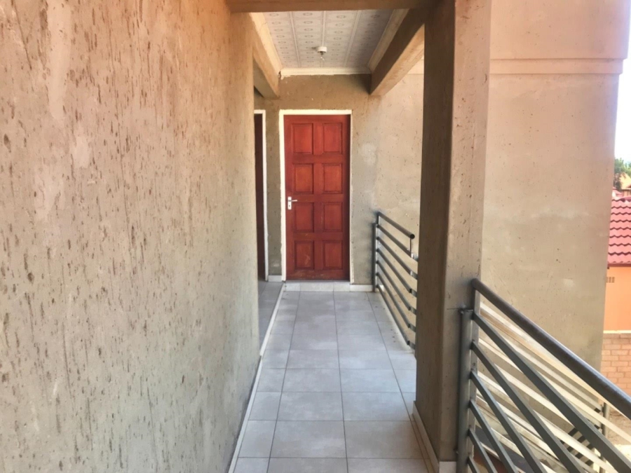 7 Bedroom Property for Sale in Mohlakeng Gauteng