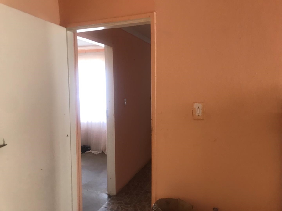 7 Bedroom Property for Sale in Mohlakeng Gauteng