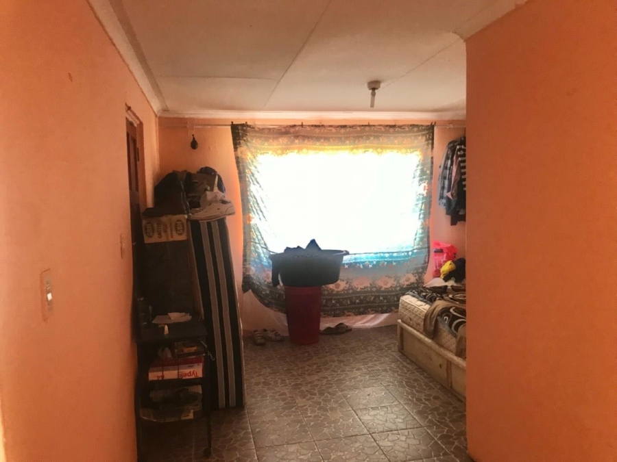 7 Bedroom Property for Sale in Mohlakeng Gauteng
