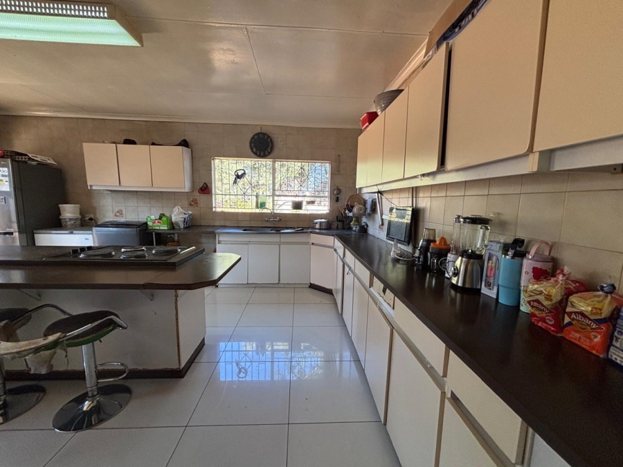 4 Bedroom Property for Sale in Oakdene Gauteng