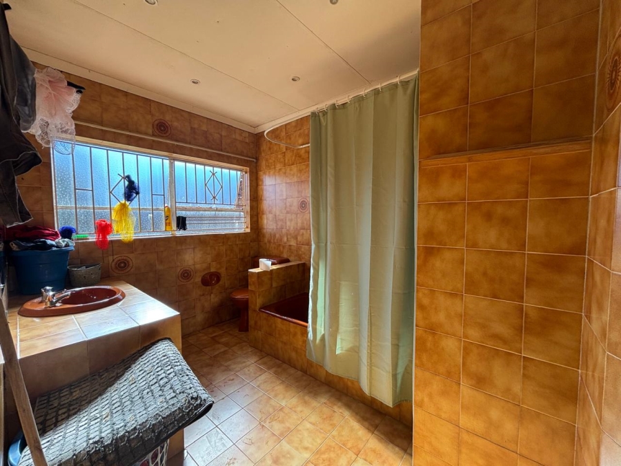 4 Bedroom Property for Sale in Oakdene Gauteng