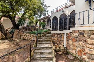 8 Bedroom Property for Sale in Oakdene Gauteng