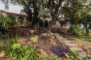 8 Bedroom Property for Sale in Oakdene Gauteng