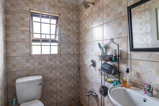 8 Bedroom Property for Sale in Oakdene Gauteng