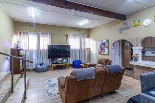 8 Bedroom Property for Sale in Oakdene Gauteng