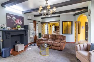 8 Bedroom Property for Sale in Oakdene Gauteng