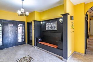8 Bedroom Property for Sale in Oakdene Gauteng