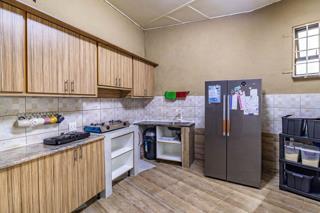 8 Bedroom Property for Sale in Oakdene Gauteng