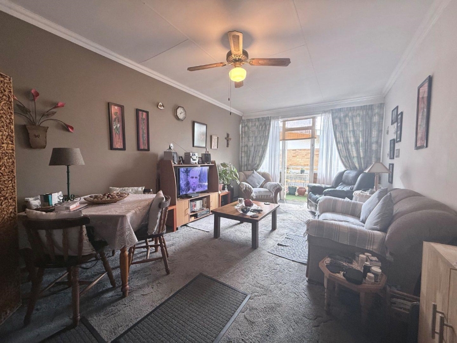 2 Bedroom Property for Sale in New Redruth Gauteng