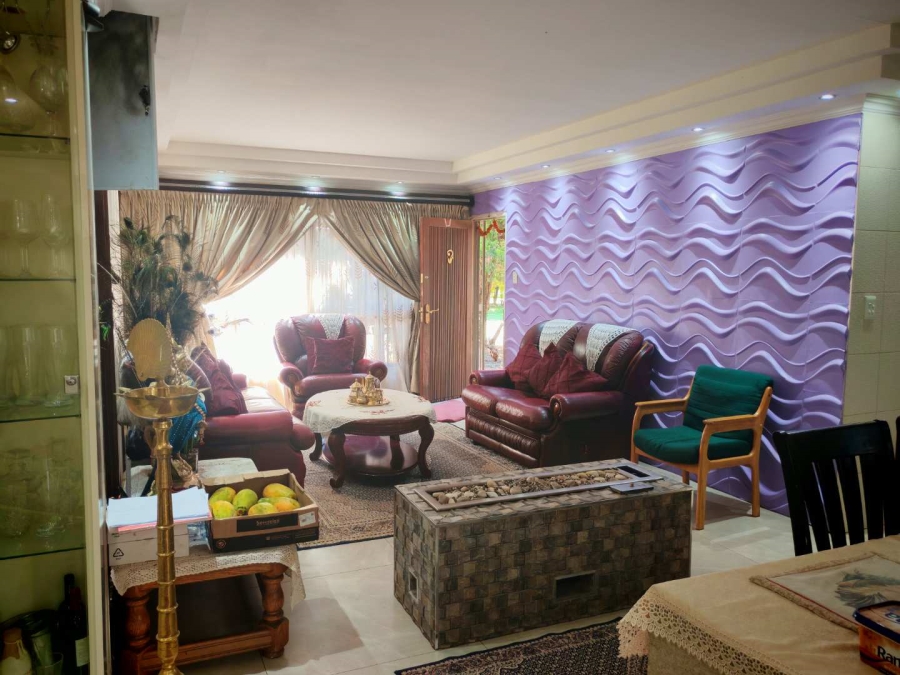 6 Bedroom Property for Sale in Alewynspoort Gauteng
