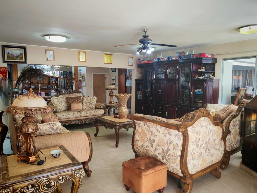 6 Bedroom Property for Sale in Alewynspoort Gauteng