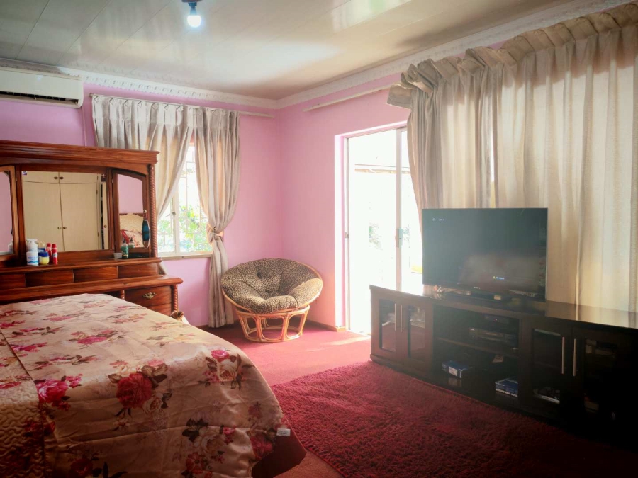 6 Bedroom Property for Sale in Alewynspoort Gauteng