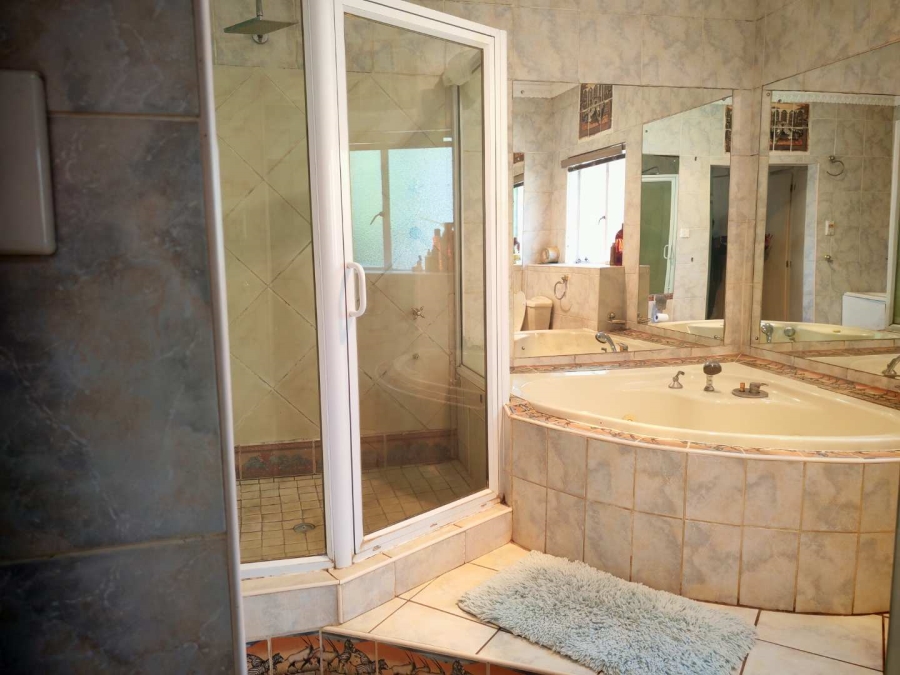 6 Bedroom Property for Sale in Alewynspoort Gauteng