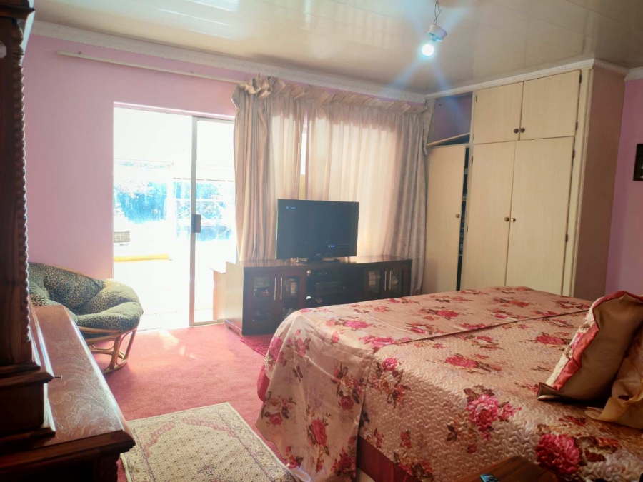 6 Bedroom Property for Sale in Alewynspoort Gauteng