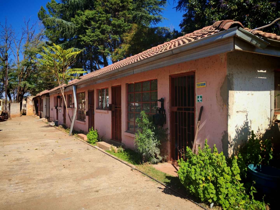 6 Bedroom Property for Sale in Alewynspoort Gauteng