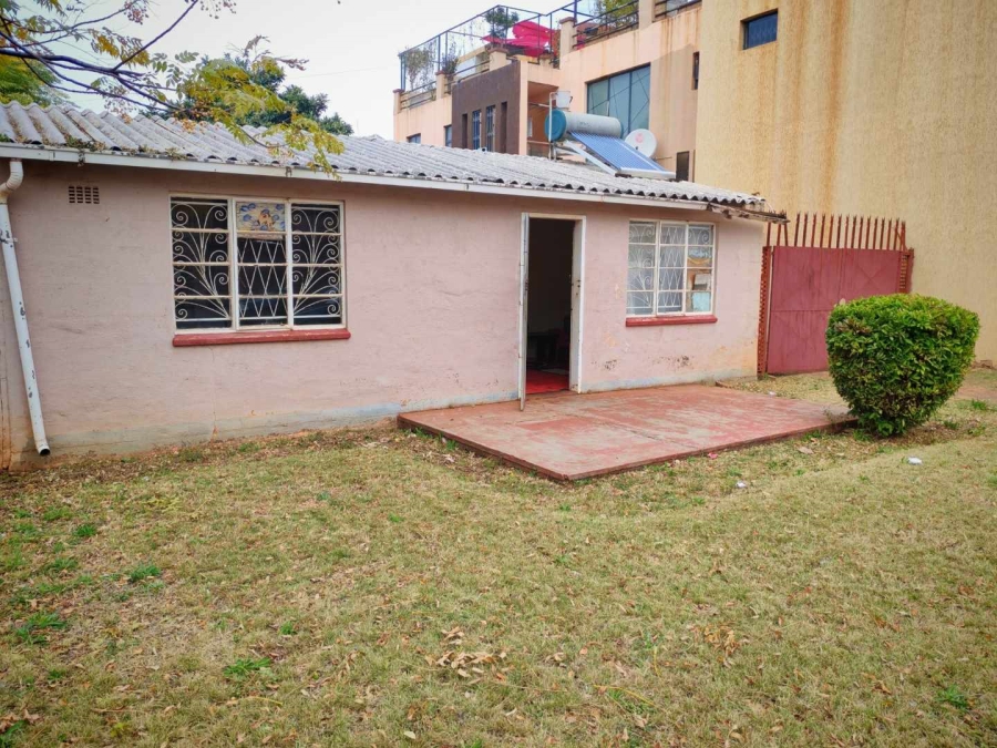 2 Bedroom Property for Sale in Lenasia Gauteng