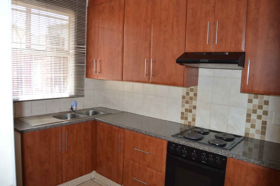 2 Bedroom Property for Sale in New Redruth Gauteng
