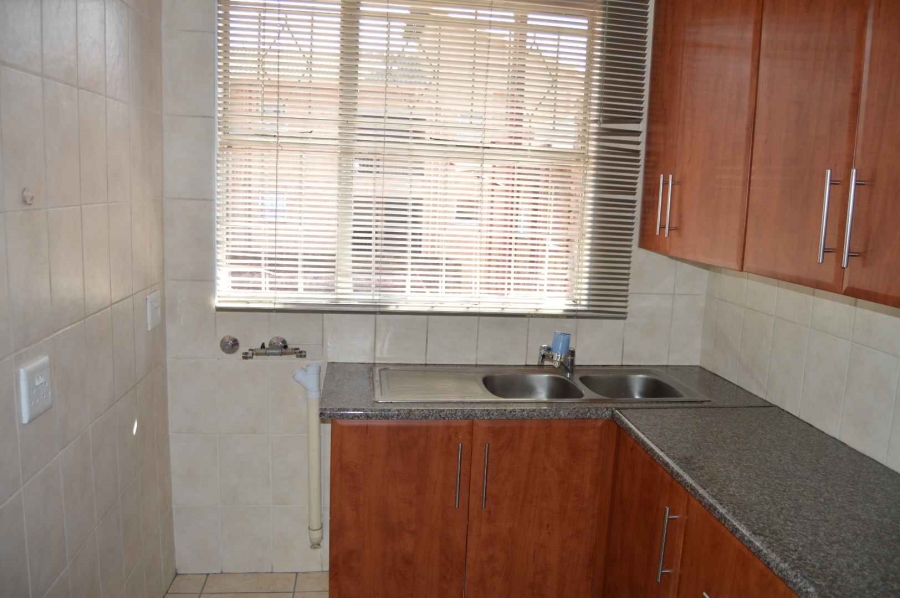 2 Bedroom Property for Sale in New Redruth Gauteng