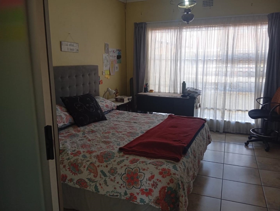 4 Bedroom Property for Sale in Randhart Gauteng