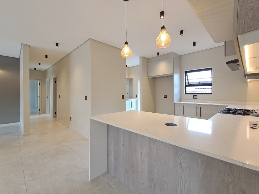 3 Bedroom Property for Sale in Brackenhurst Gauteng