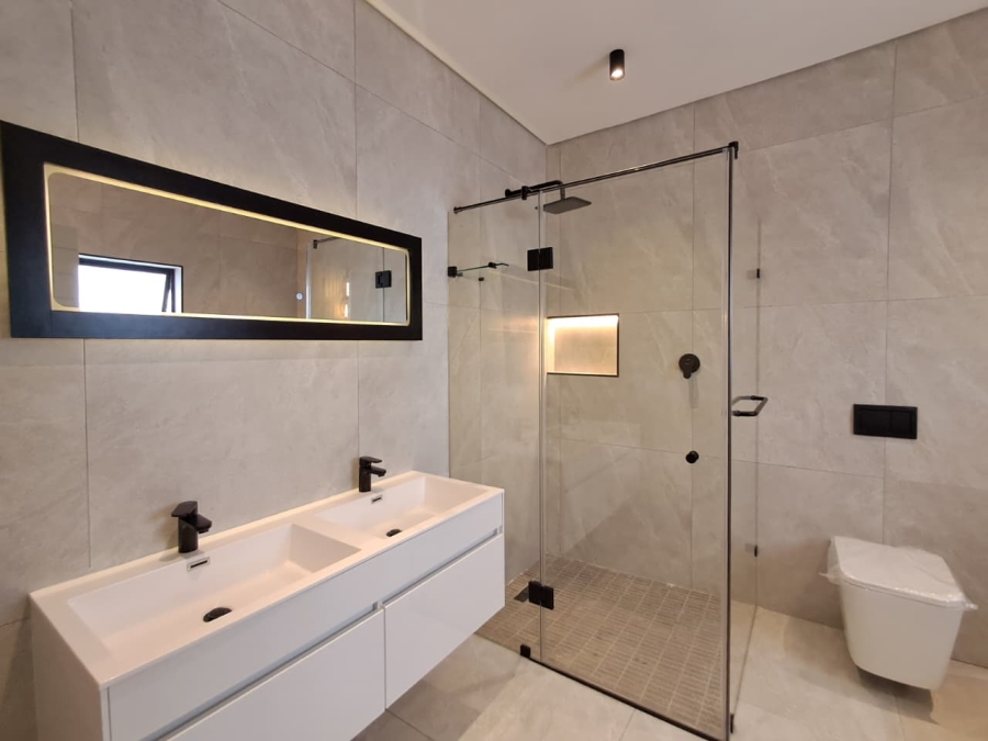 3 Bedroom Property for Sale in Brackenhurst Gauteng