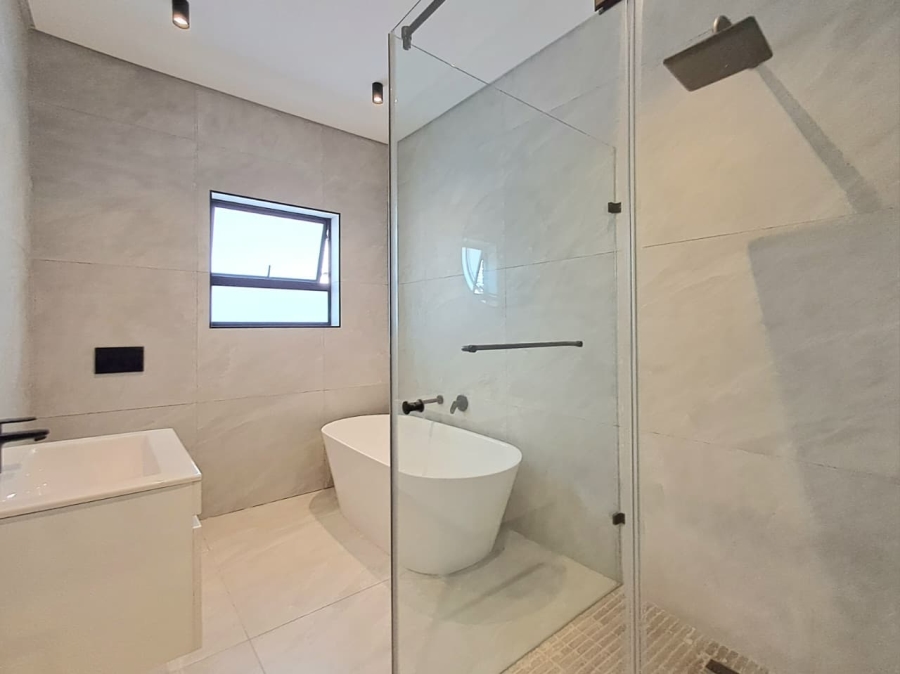 3 Bedroom Property for Sale in Brackenhurst Gauteng