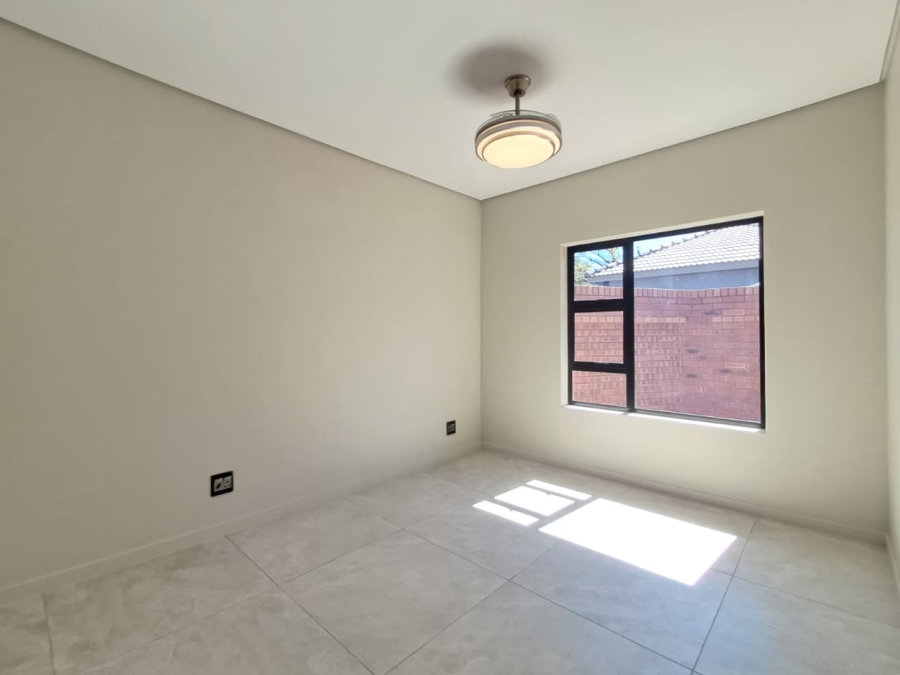 3 Bedroom Property for Sale in Brackenhurst Gauteng