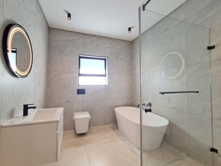 3 Bedroom Property for Sale in Brackenhurst Gauteng