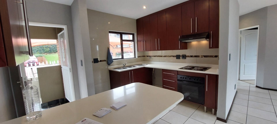 2 Bedroom Property for Sale in Bassonia Gauteng