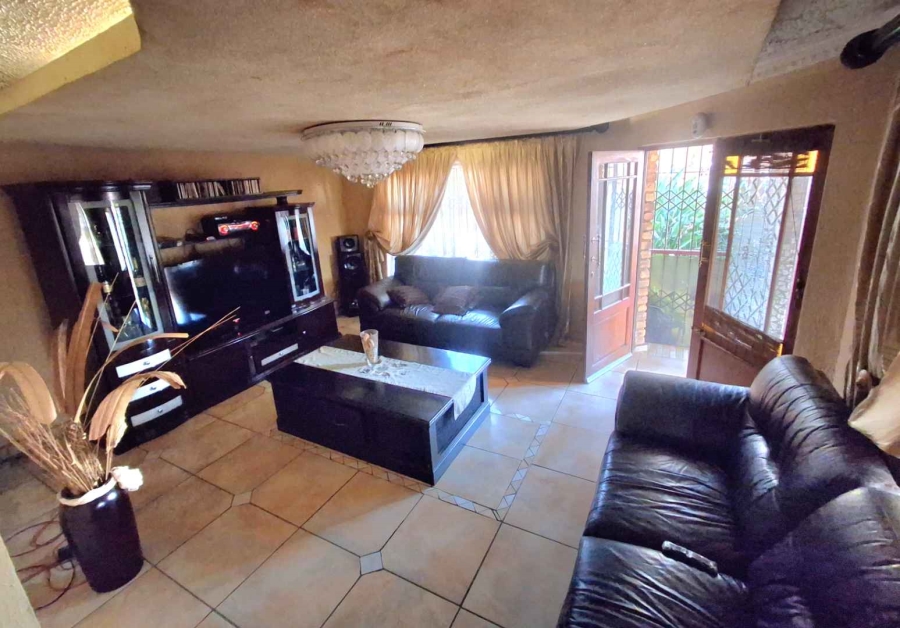 2 Bedroom Property for Sale in Atteridgeville Gauteng