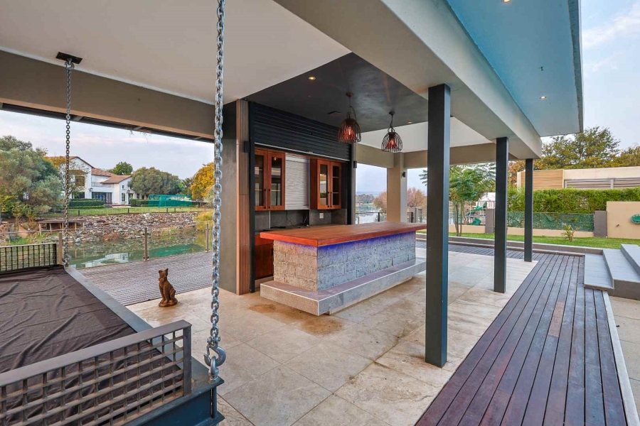 4 Bedroom Property for Sale in Silver Lakes Golf Estate Gauteng
