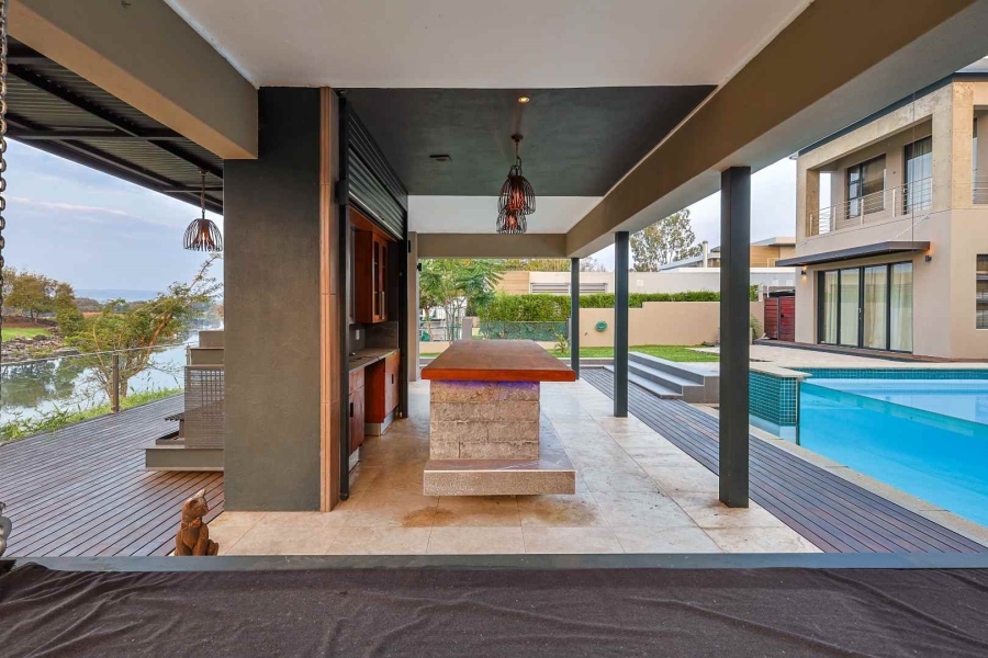 4 Bedroom Property for Sale in Silver Lakes Golf Estate Gauteng