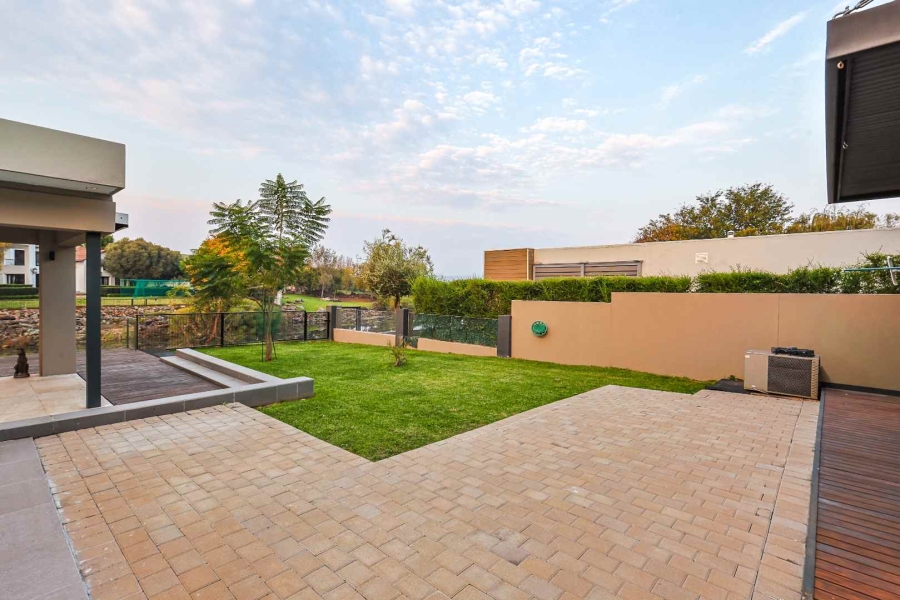 4 Bedroom Property for Sale in Silver Lakes Golf Estate Gauteng