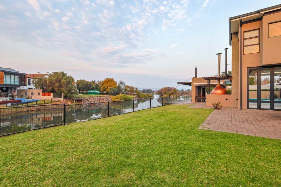 4 Bedroom Property for Sale in Silver Lakes Golf Estate Gauteng