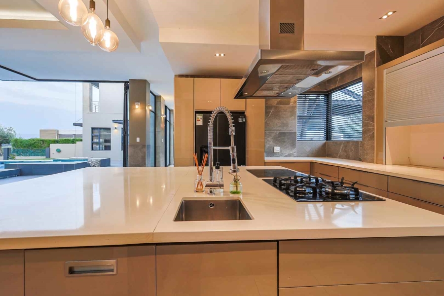 4 Bedroom Property for Sale in Silver Lakes Golf Estate Gauteng