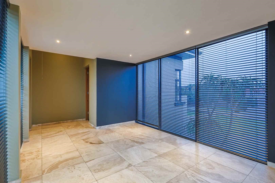 4 Bedroom Property for Sale in Silver Lakes Golf Estate Gauteng