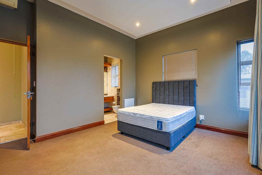 4 Bedroom Property for Sale in Silver Lakes Golf Estate Gauteng