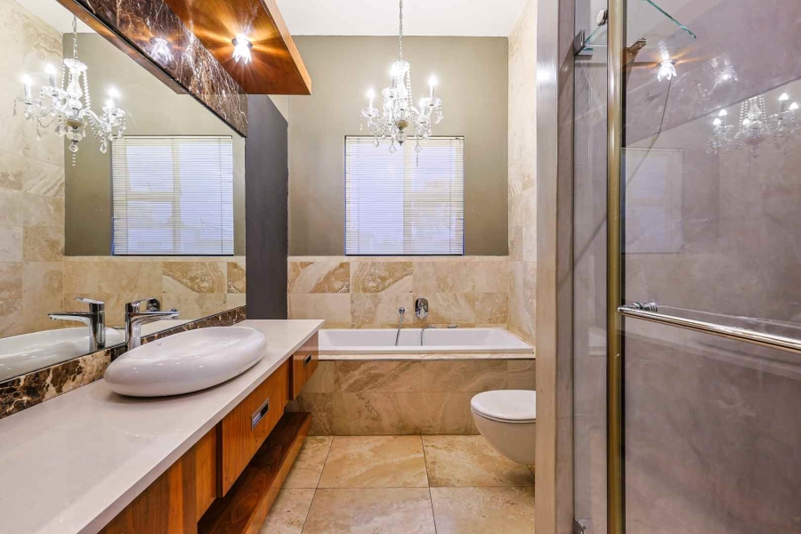 4 Bedroom Property for Sale in Silver Lakes Golf Estate Gauteng