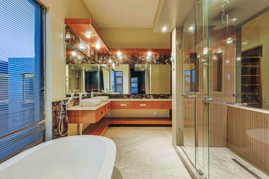 4 Bedroom Property for Sale in Silver Lakes Golf Estate Gauteng