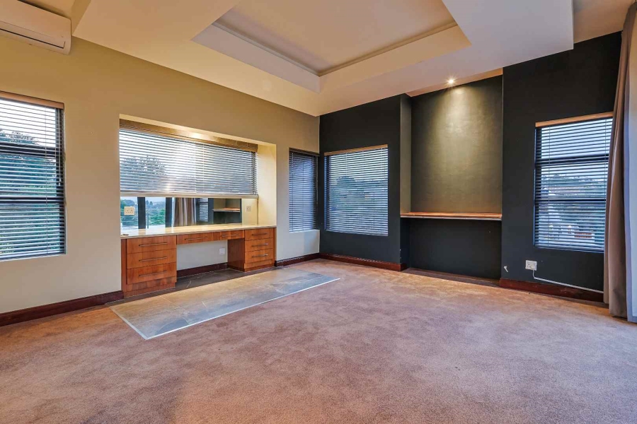 4 Bedroom Property for Sale in Silver Lakes Golf Estate Gauteng