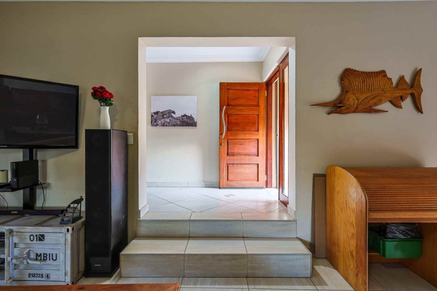 5 Bedroom Property for Sale in The Wilds Gauteng