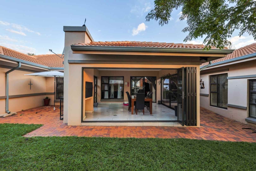 5 Bedroom Property for Sale in The Wilds Gauteng