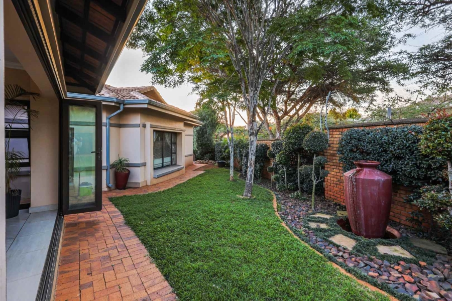 5 Bedroom Property for Sale in The Wilds Gauteng