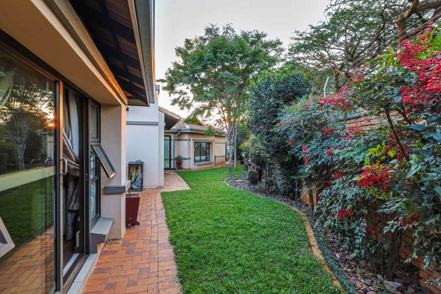 5 Bedroom Property for Sale in The Wilds Gauteng