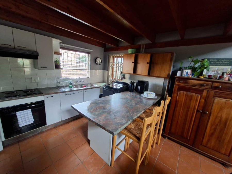 To Let 2 Bedroom Property for Rent in Weltevreden Park Gauteng