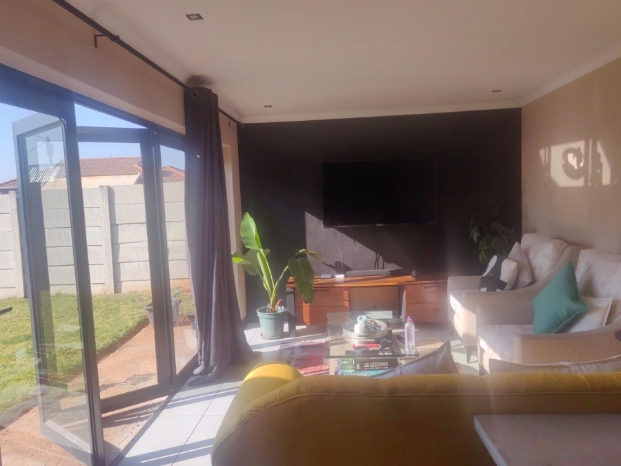 3 Bedroom Property for Sale in Midridge Park Gauteng