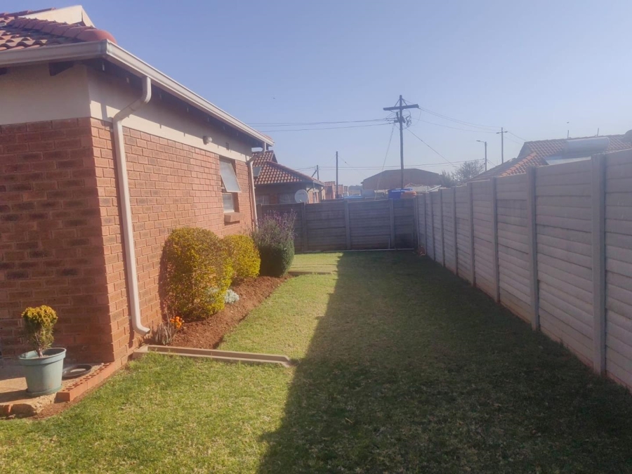 3 Bedroom Property for Sale in Midridge Park Gauteng