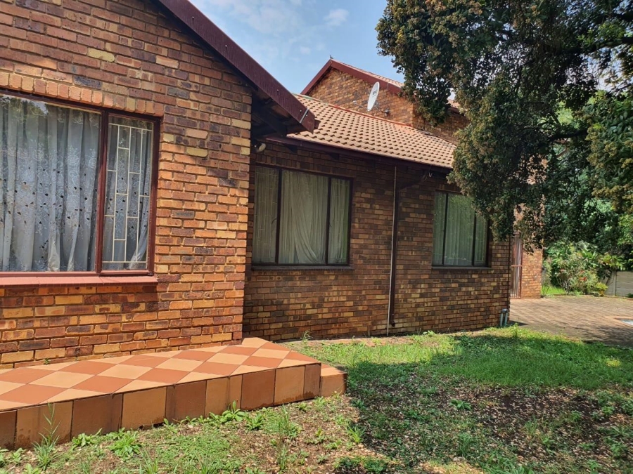 3 Bedroom Property for Sale in Birch Acres Gauteng
